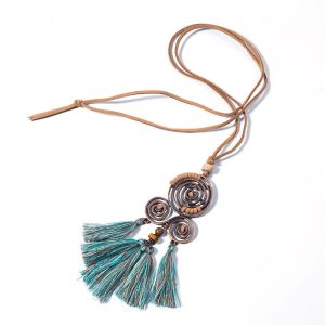 Collier style macramé spirale