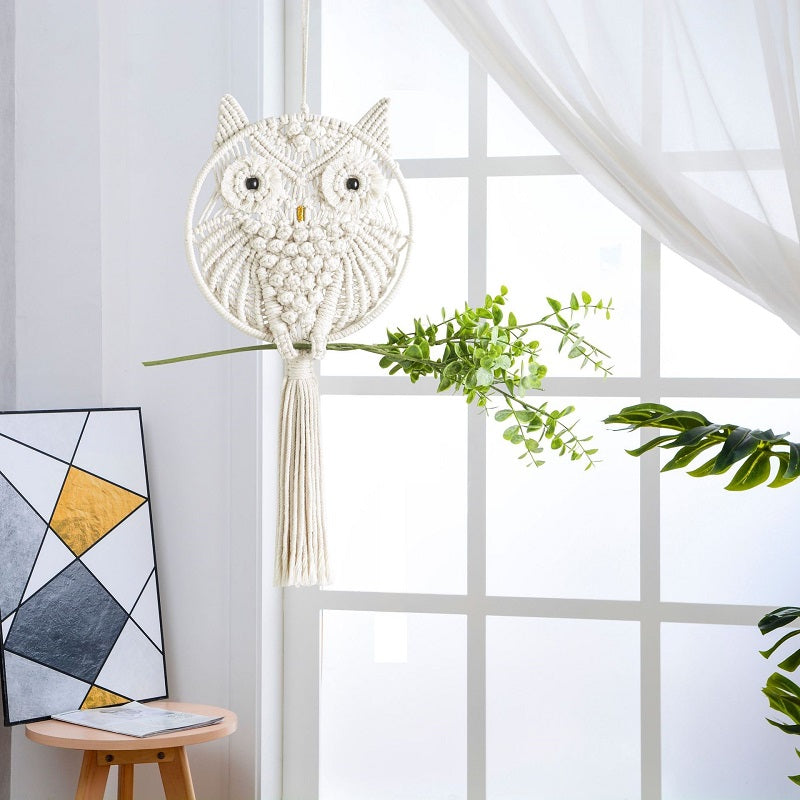 Hibou en macramé mural fait-main en fil de coton blanc